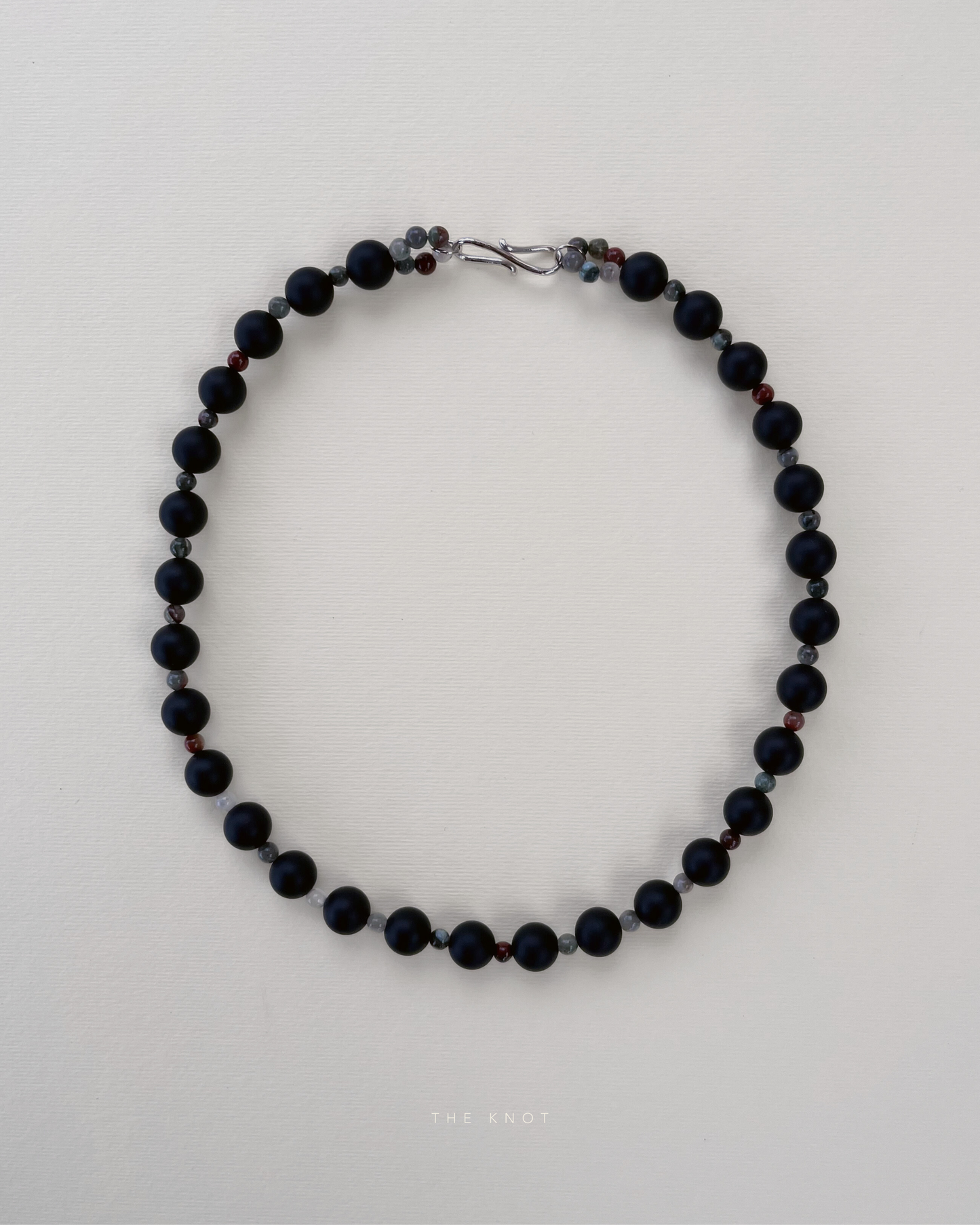 STRUNG TERRA009 - black matte agate / bloodstone