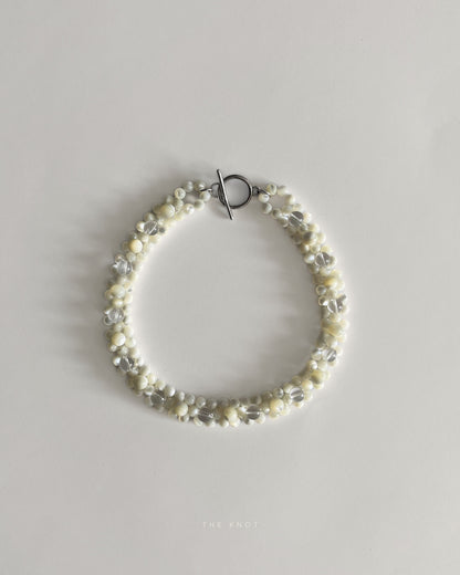 PRE-ORDER STRUNG D011 - mother of pearl / crystal quartz