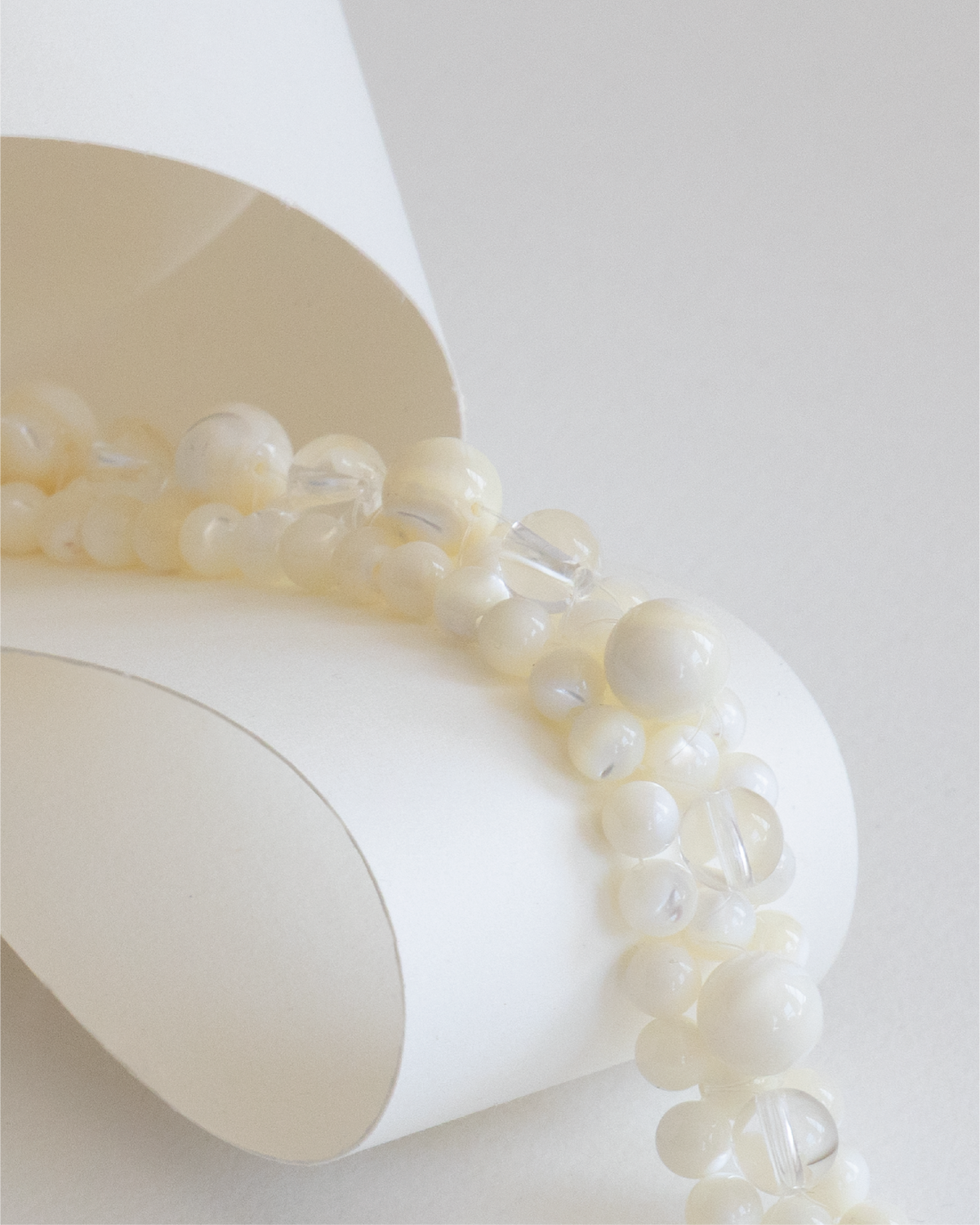STRUNG D005 - mother of pearl / crystal quartz
