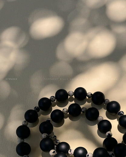 STRUNG TERRA007 - black matte agate / dalmatian jasper