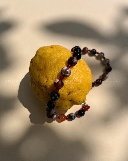 STRUNG TERRA005 - fire lace agate / carnelian