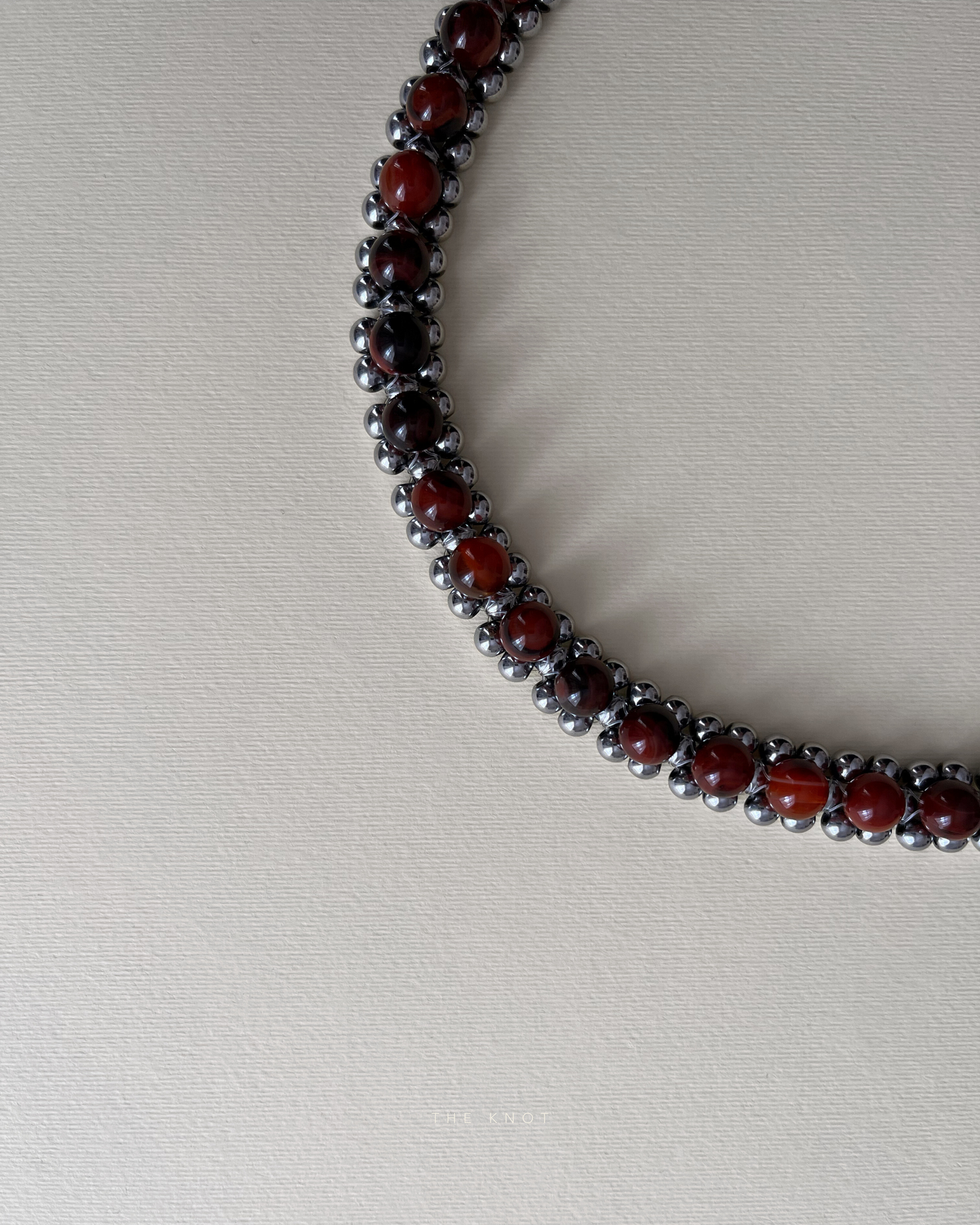 STRUNG D005 - silver hematite / red striped agate