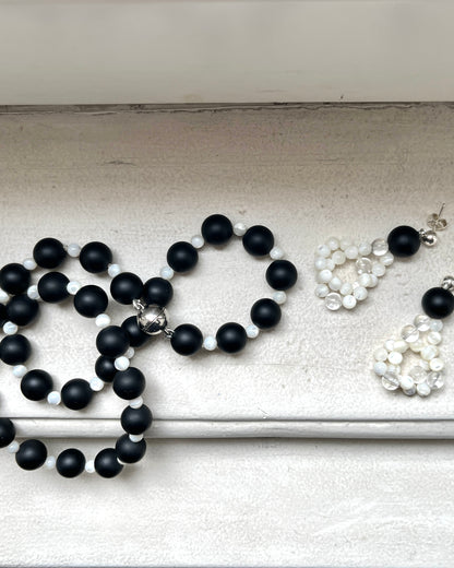 TERRA004 - black matte agate / mother of pearl