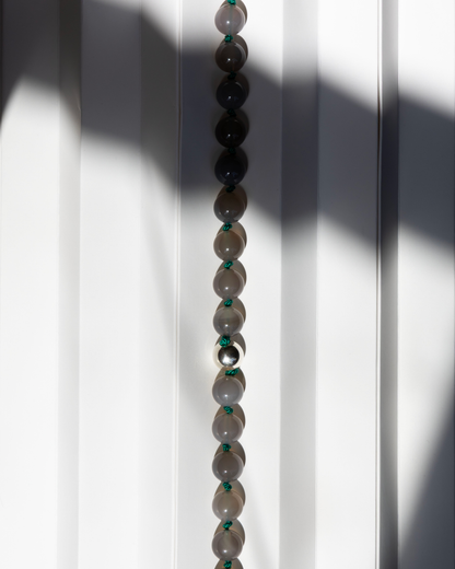 BEAT001 - grey agate / emerald silk