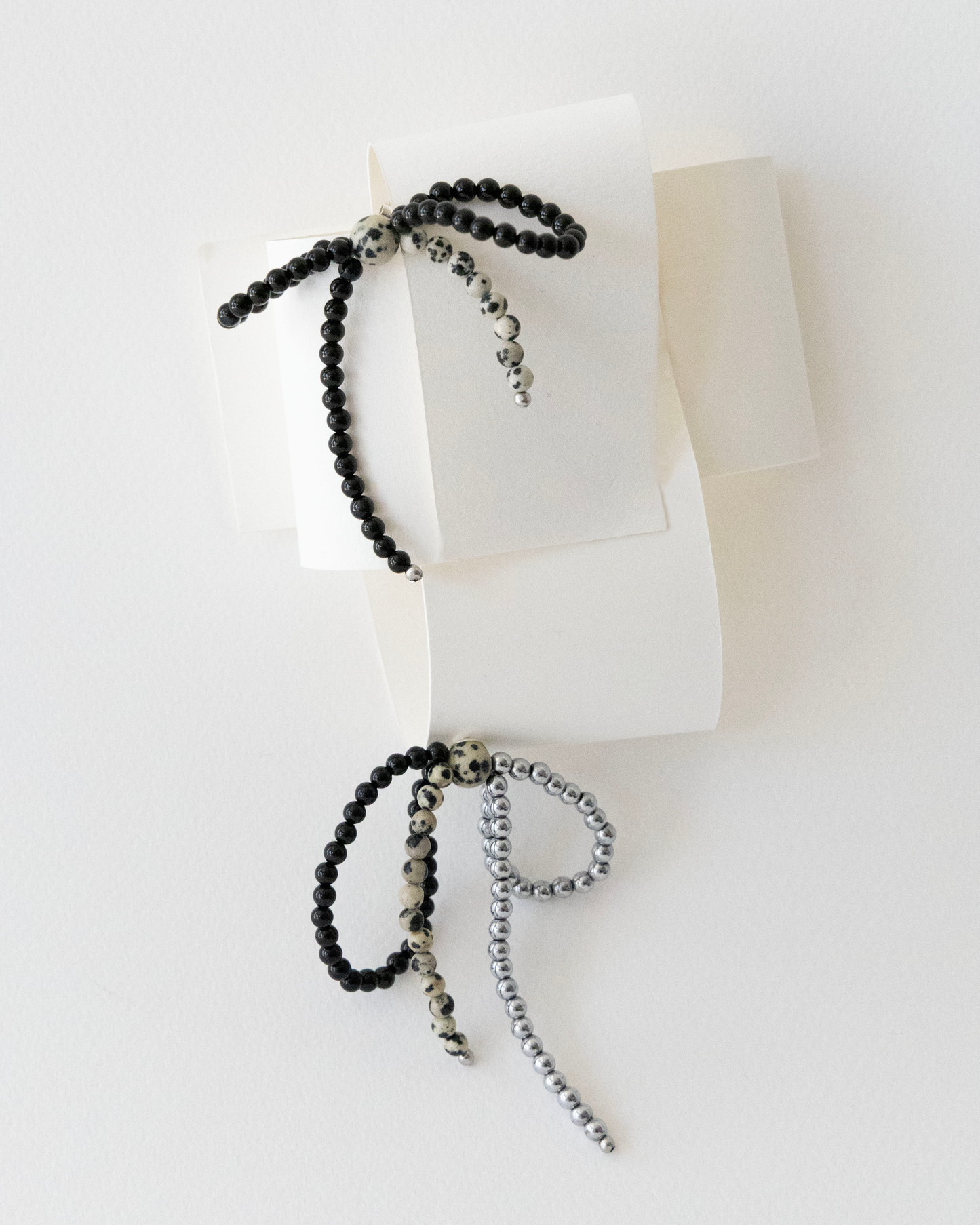 (K)NOT A BOW 001 - onyx / hematite / dalmatian jasper