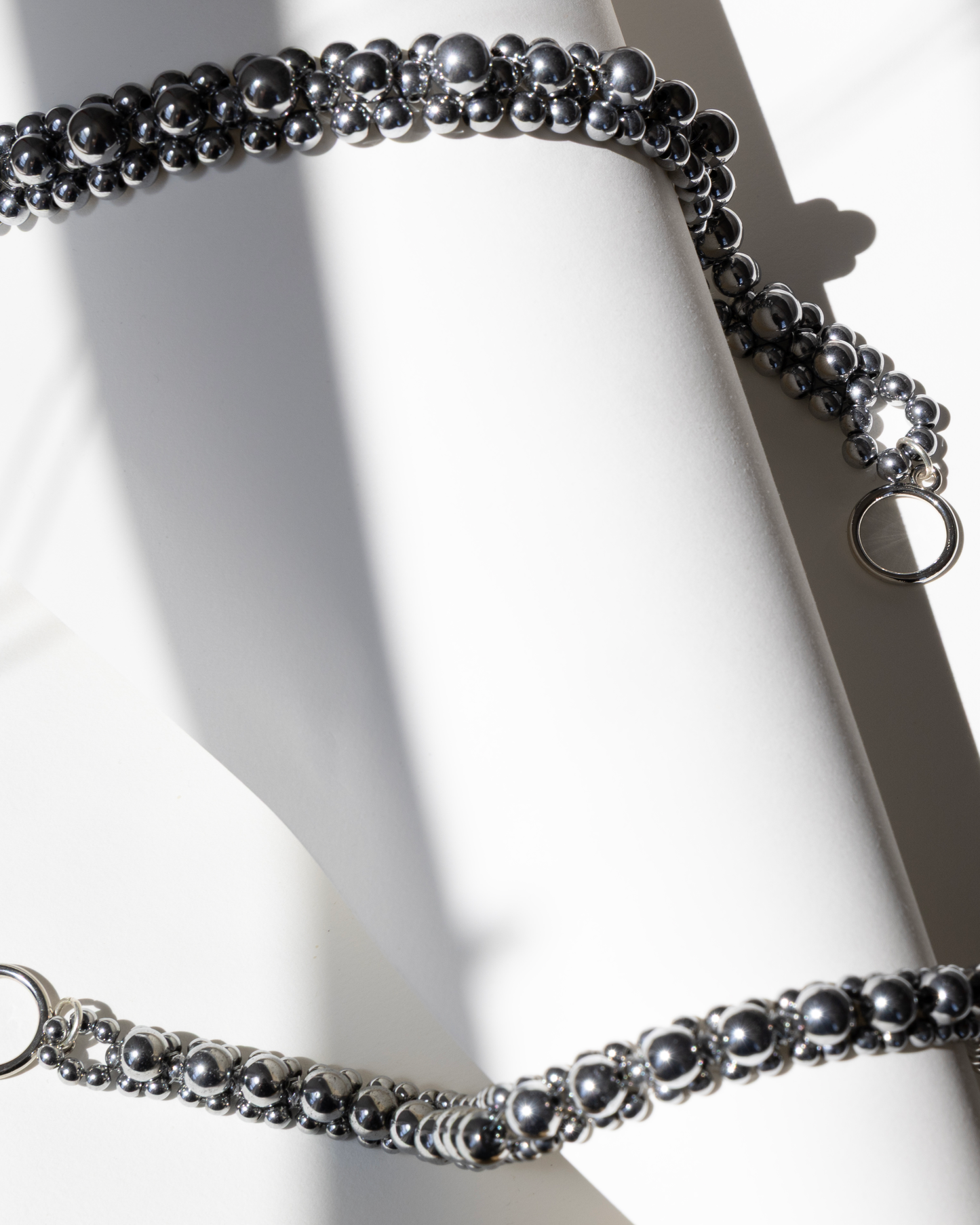 STRUNG D002 - silver hematite